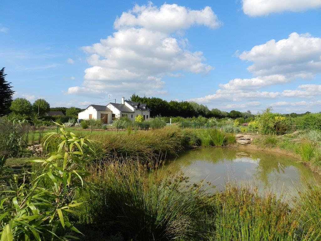 Gite La Grenouillere Esqueheries Exterior foto